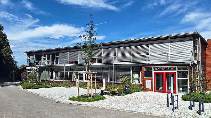 Rathaus Ansicht Sommer